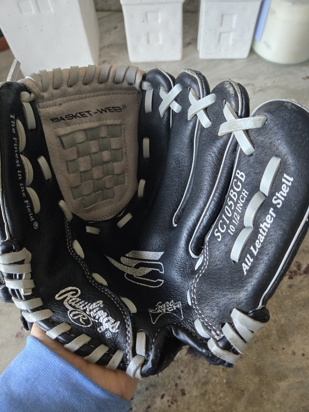 Rawlings Youth Sure Catch SC105BGB Left Hand Baseball Glove - 10 1/2 inch
